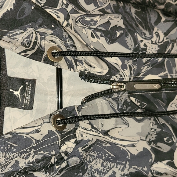 Nike Jordan camo jacket sz large euc - Picture 2 of 3